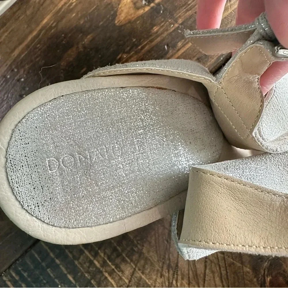 Donald J. Pliner Brevos Women's Lt. Gray & Tan Strappy Wedge Sandal Size 10M GUC
